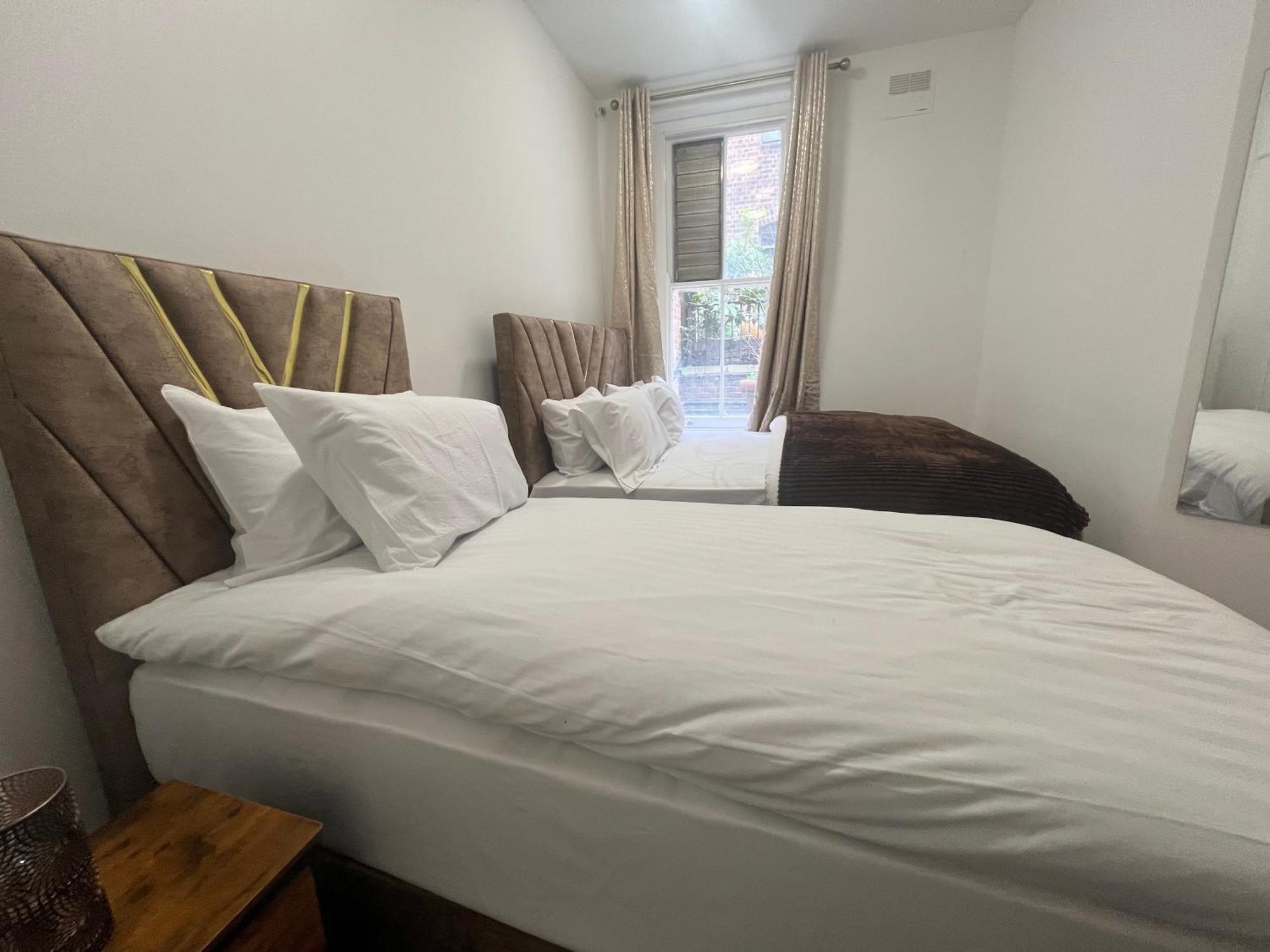 Chic 1-bed Flat In The Heart Of Soho Wardour Street 1wd Appartement *